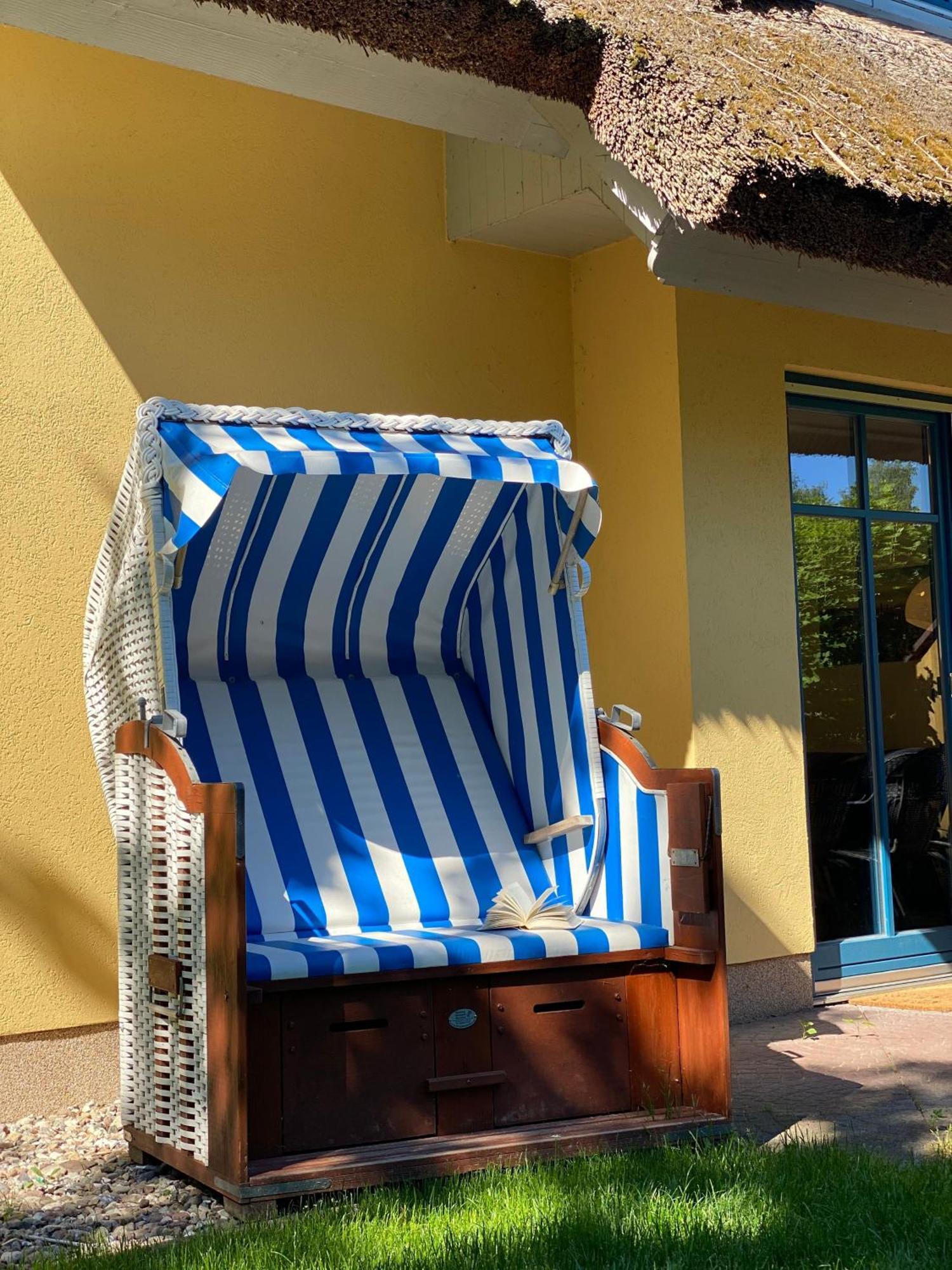 Villa Familienfreundliches Reetdachhaus Weissdorn 2 Puddemin Exterior foto